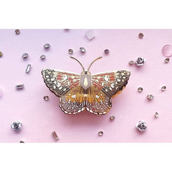 Mormon Metalmark Butterfly Enamel Pin - Gold Plated Nature Jewelry & Brooch - Picture 10 of 11